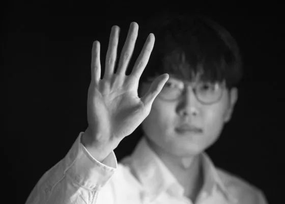 在线亚洲精品视频